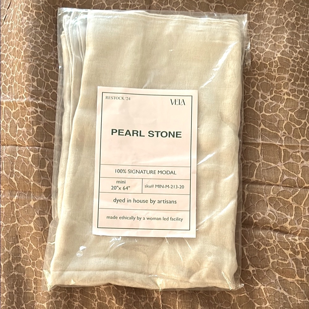 NWT Vela Pearl Stone Modal Scarf Mini